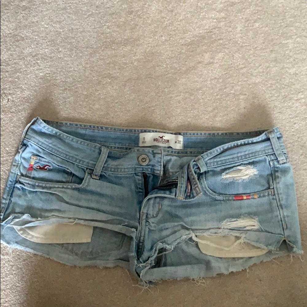 hollister ripped jean shorts